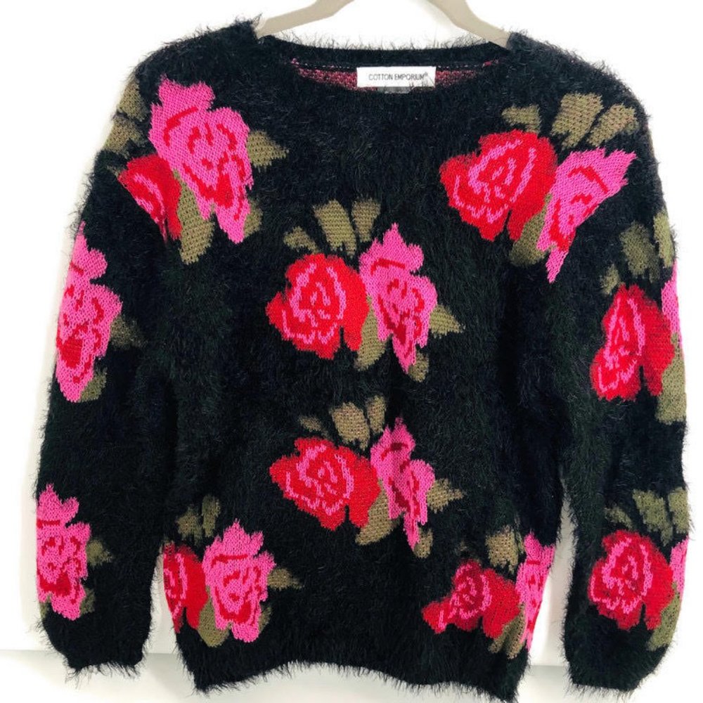 Cozy Soft Black Floral Red Pink Fuzzy Cottage Print Sweater Small NWT NEW
